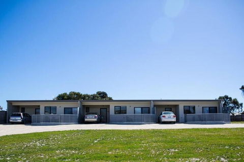 Island Quarters - Accommodation NT 1