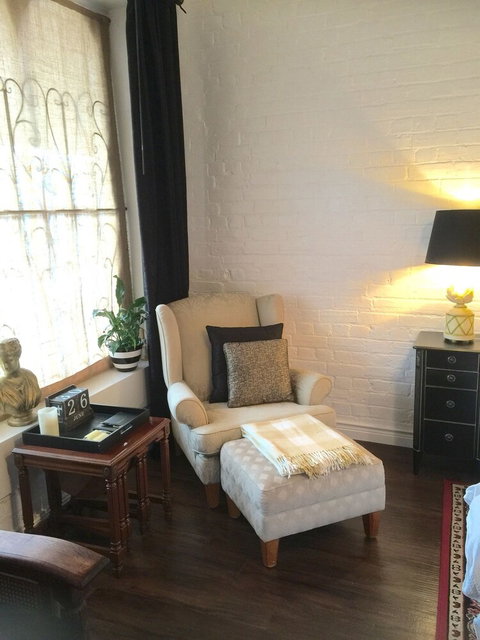 Chiltern Cottage & Indigo Suite - Accommodation NT 1