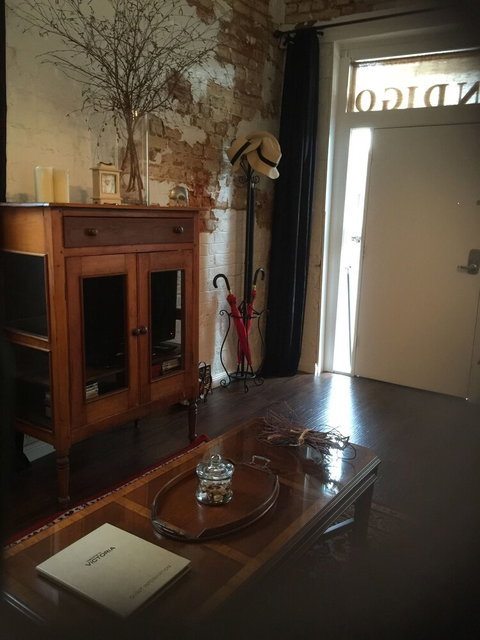 Chiltern Cottage & Indigo Suite - Accommodation NT 6