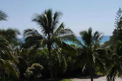 Cylinder Beach Mooloomba Unit 3 - Accommodation NT 7