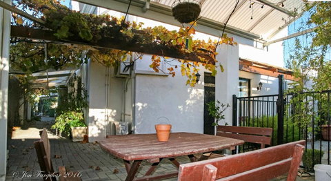 Aarn House B & B Airport Accommodation - Accommodation NT 6