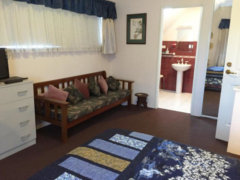 Aarn House B & B Airport Accommodation - Accommodation NT 1
