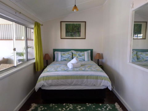 Friends Holiday House - NT Tourism 1