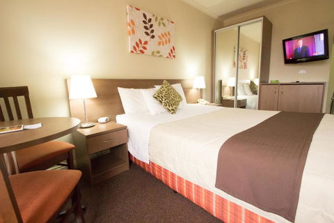 Old Willyama Motor Inn - Accommodation NT 2