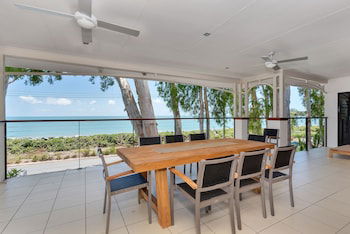 Seascape Luxury Beachfront Holiday House - Accommodation NT 1