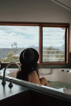 Kangaroo Ridge Retreat - Accommodation NT 6