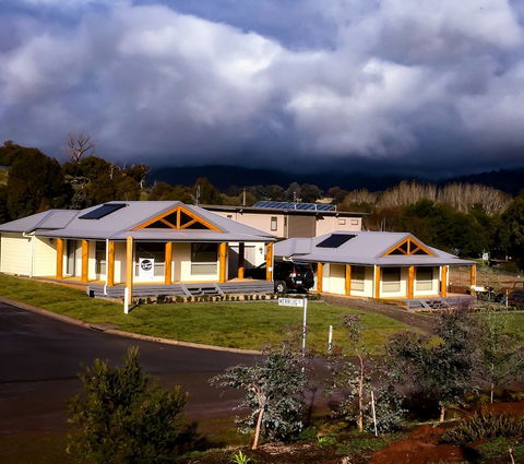 Daysend Cottages - Accommodation NT 3