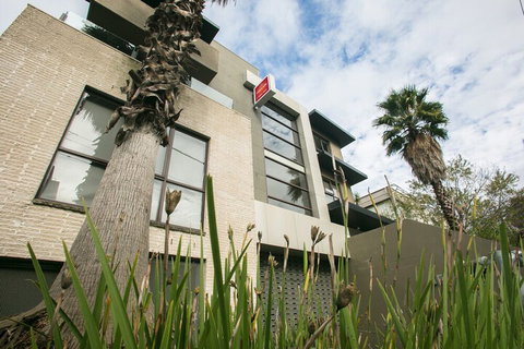Comfy Kew Apartments - Accommodation NT 7