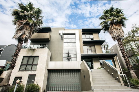 Comfy Kew Apartments - Accommodation NT 1