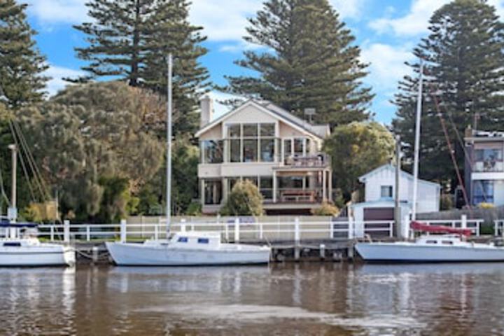  Accommodation NT