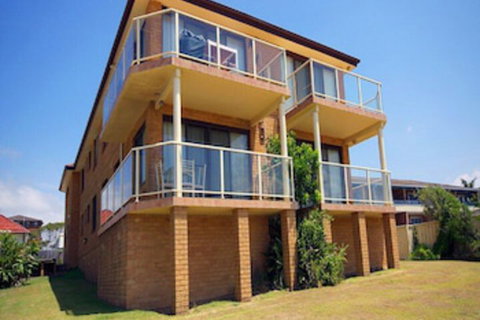 Avilla Court 1 - Accommodation NT 0