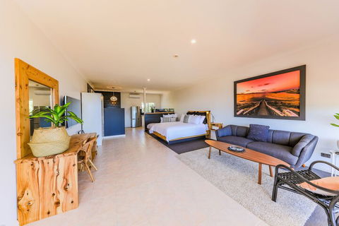 COAST Motel And Apartments - Accommodation NT 5