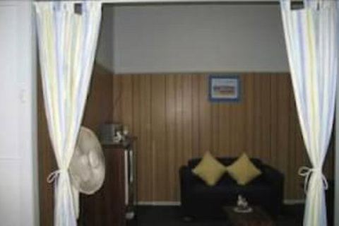 Hutton Hide Away - Accommodation NT 6