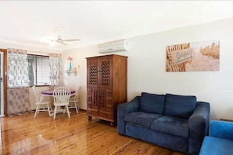 Budgewoi Cottage - NT Tourism 5