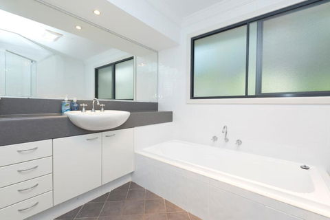 Brae Villa - Accommodation NT 4
