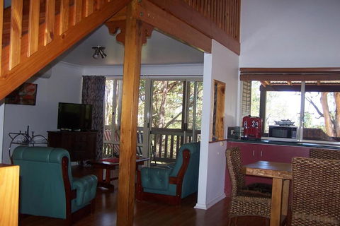 Tall Timbers At Youngs - NT Tourism 5