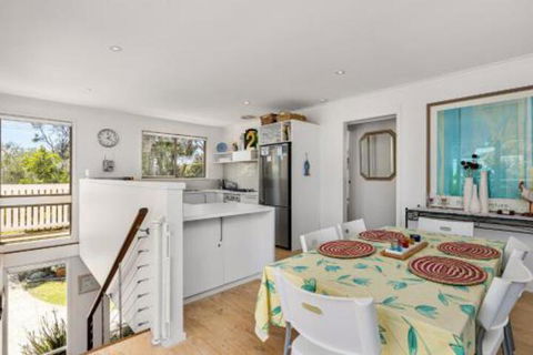 Coastal Retreat In Blairgowrie - Accommodation NT 6