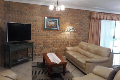 Acacia Apartments - NT Tourism 6