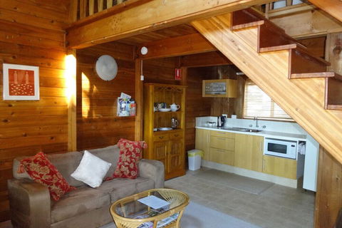 Jarrah Glen Cabins - Accommodation NT 6