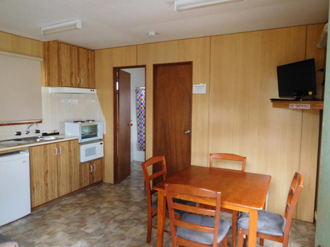 Villa Holiday Park - Accommodation NT 5