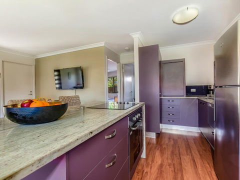 Marcoola House Pet Friendly Sunshine Coast - Accommodation NT 4