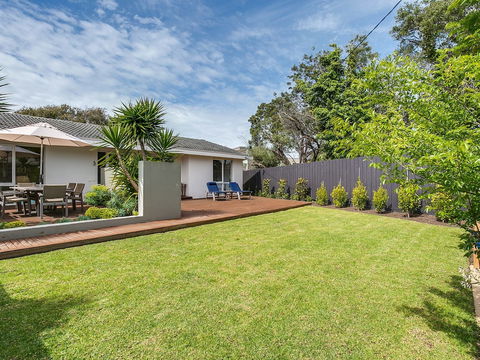 Front Beach Shack - Accommodation NT 1