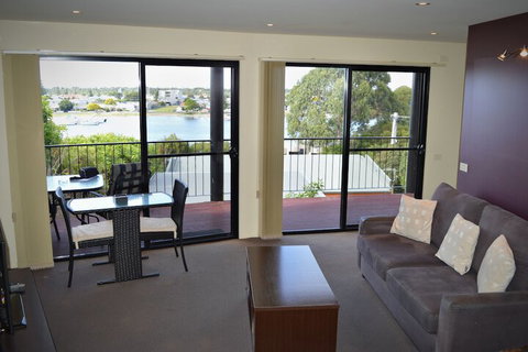 Ocean View Apartment 1 - Accommodation NT 2