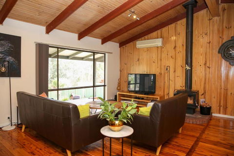 Crystalbrook Cottage - NT Tourism 3