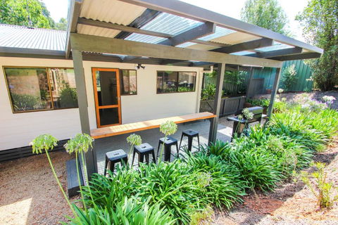 Crystalbrook Cottage - NT Tourism 1