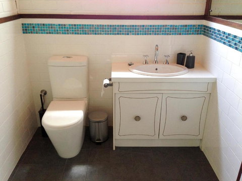 Base BnB - Accommodation NT 2