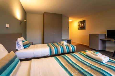 Kingston Hotel - NT Tourism 1