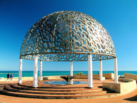 Geraldton Luxury Vacation Home With Free Netflix - NT Tourism 3