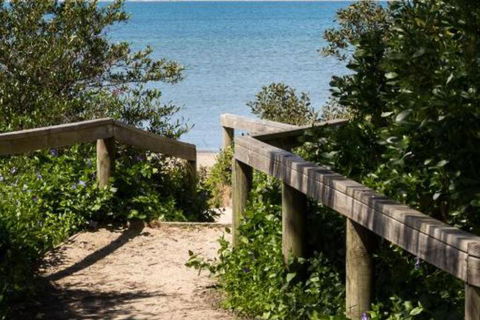 Pearl Hawley Beach - Accommodation NT 5