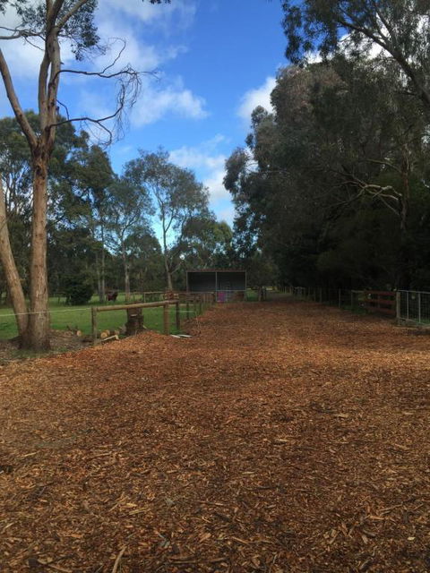 Sherwood Park Bed & Breakfast - Accommodation NT 4