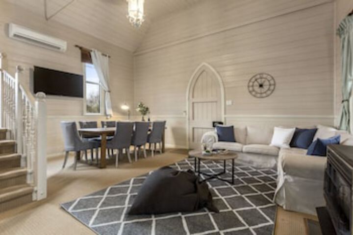 Frankford TAS Accommodation NT