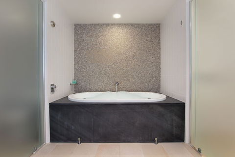 Private Sea Temple Penthouse 407 - Accommodation NT 1