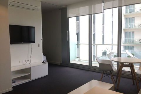 Luxurious Apartments Near City - Accommodation NT 4
