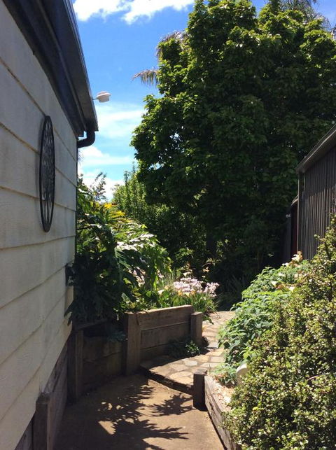 A Suite Spot In The Hills - Accommodation NT 3