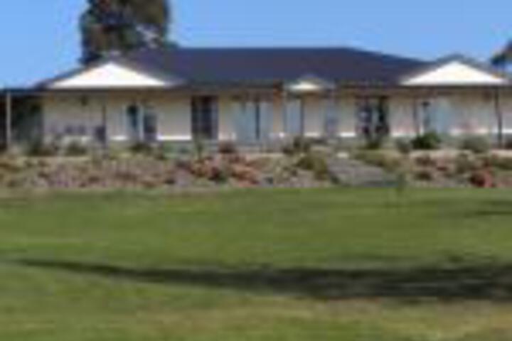 Nyora ACT NT Tourism