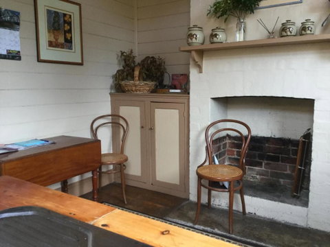 Albion Cottage - Accommodation NT 2