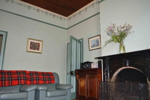 Albion Cottage - Accommodation NT 6