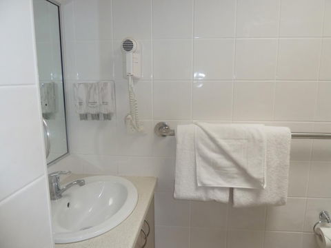 Pioneer Lodge Motel - Accommodation NT 6