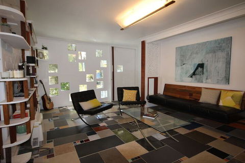 Up Cycle House Blackheath - Accommodation NT 6
