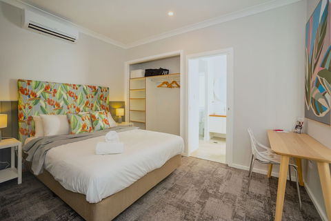 Kirsten Accommodation Parkes - Accommodation NT 3