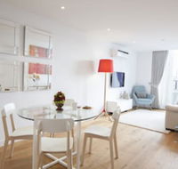 Boutique Stays - Sea Breeze Port Melbourne - Accommodation NT