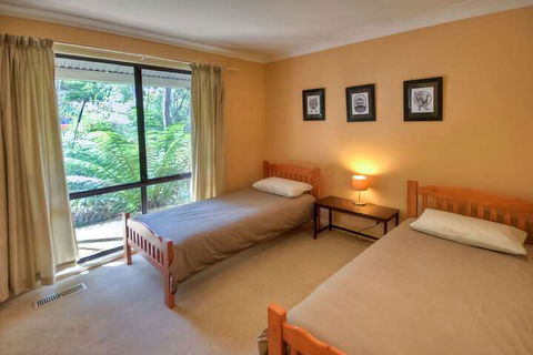 Camelot Cottage - Accommodation NT 4