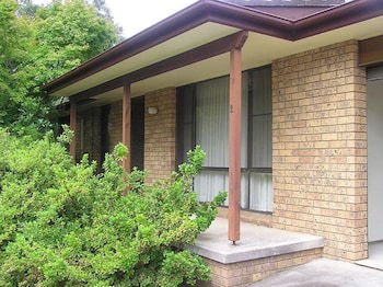 Pin High - Accommodation NT 0