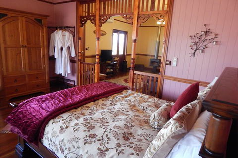 R On The Downs BnB & Spa Cottages - Accommodation NT 4