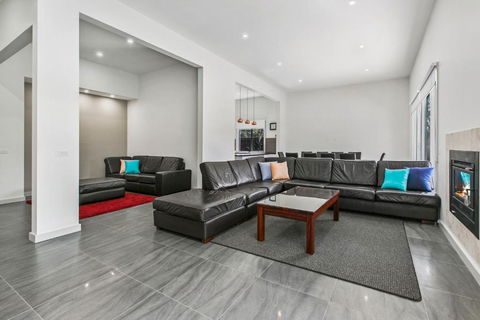 Great Scott! - Accommodation NT 3