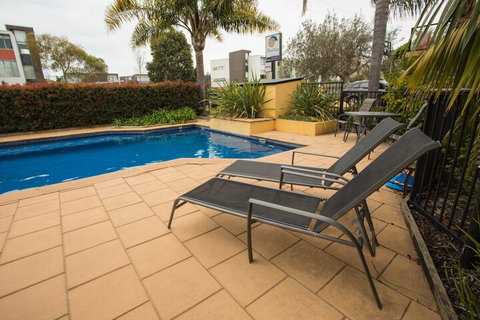 By The Sea 3 - Accommodation NT 2
